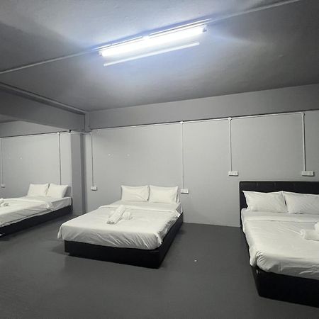 Makotel Hostel Ipoh Buitenkant foto