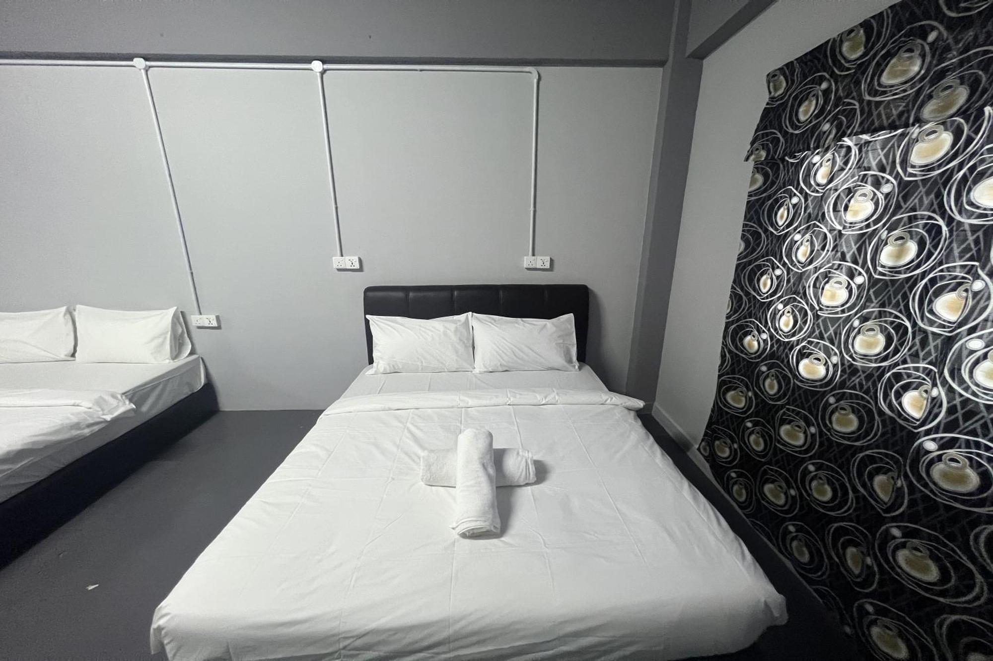 Makotel Hostel Ipoh Buitenkant foto